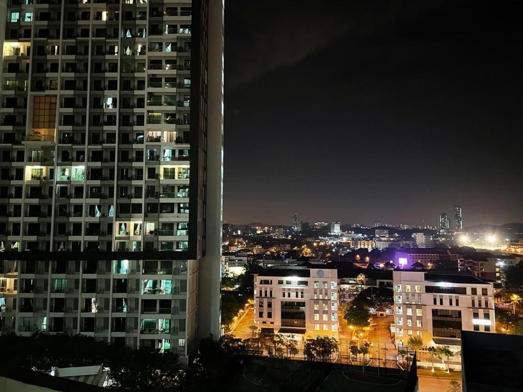 Cozy Studio Unit,Cyberjaya,Wifi, Netflix,Free Parking Exterior foto